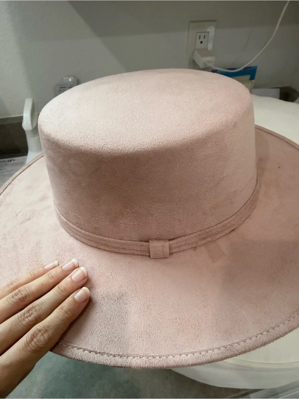 N/A suede wide
